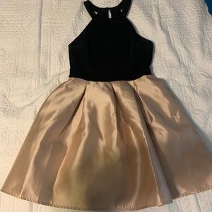 Semi-formal dress (short)